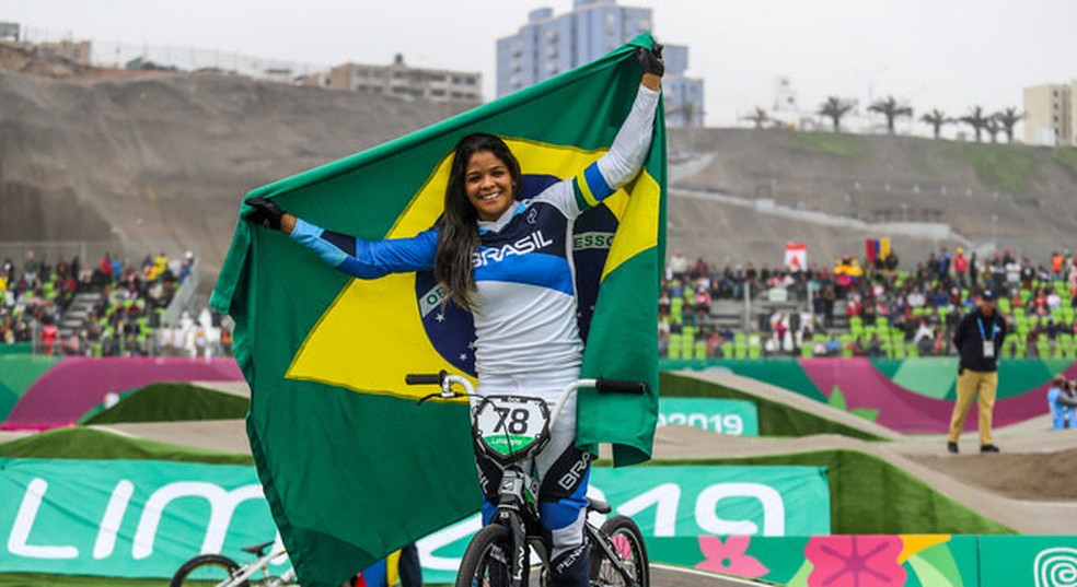 Paola Reis: A trajetória da atleta brasileira no BMX racing - Bike  Registrada
